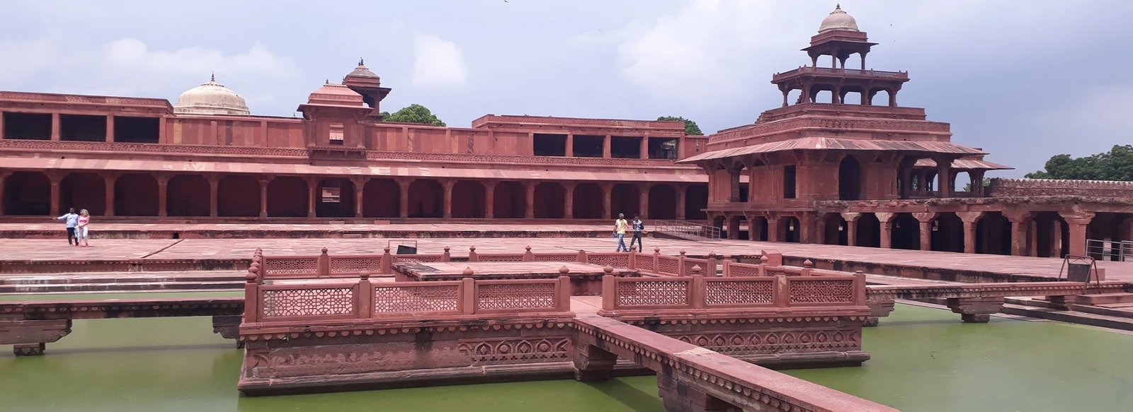 overnight-agra-tour-with-fatehpur-sikari