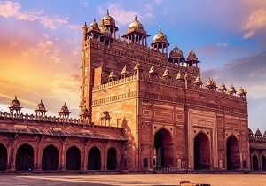 Overnight Agra Tour With Fatehpur Sikari