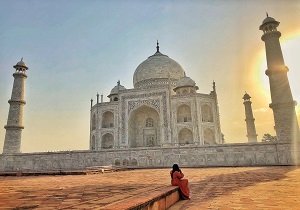 Taj Mahal Sunrise Tour From Delhi by Car